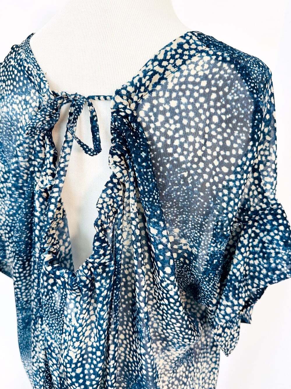 MALIA MILLS Candice Size M Semi-Sheer Cover-Up Eurosummer Vacation Luxury Flowy - Picture 4 of 11